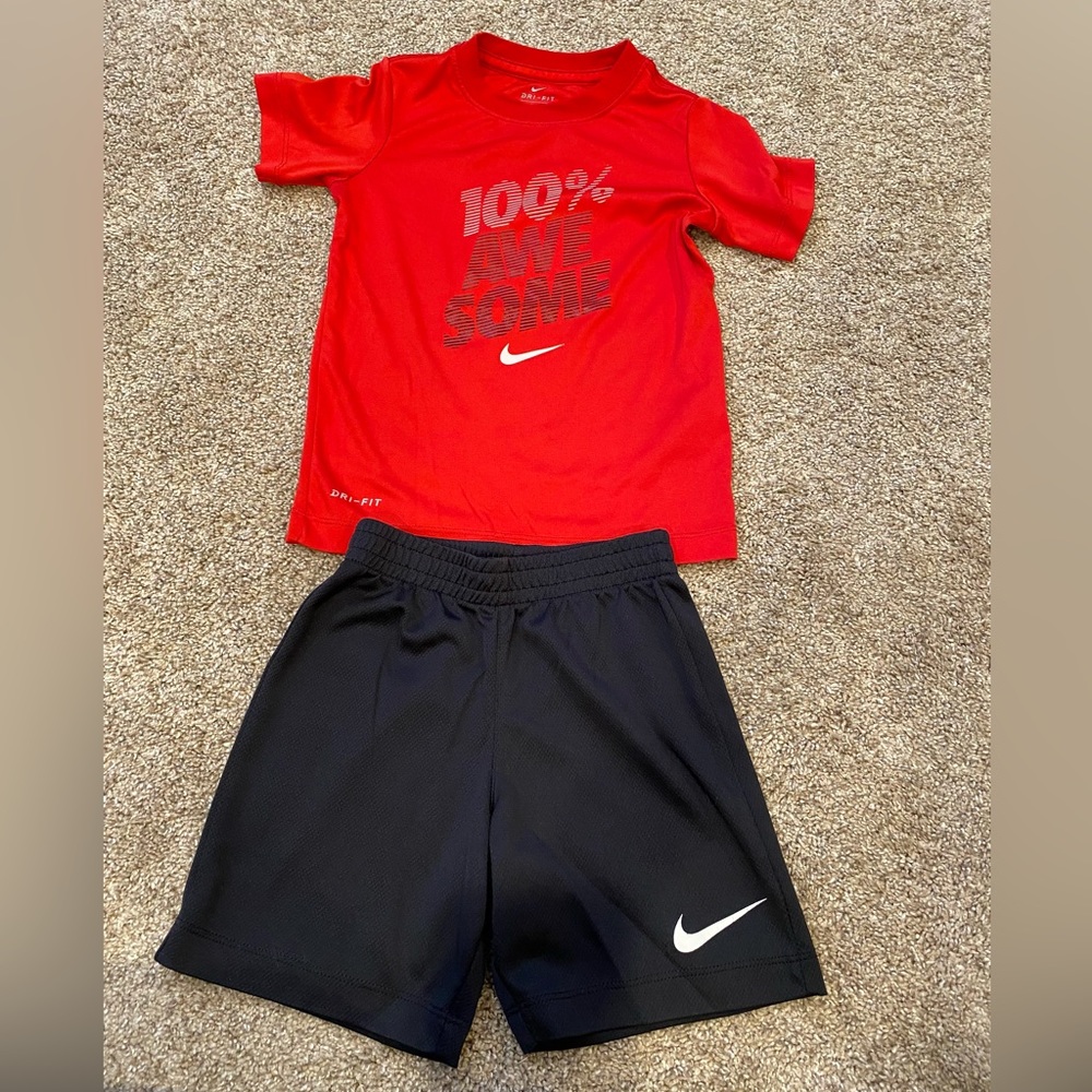 Nike “100% Awesome” Dri-Fit Boys Size S, 4-5 Yrs Red/Black Short Outfit!